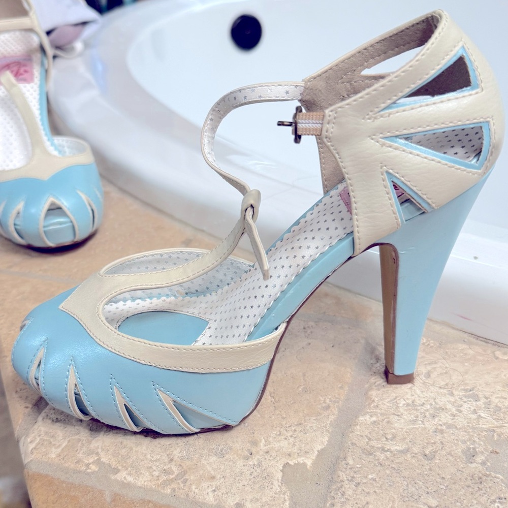 Pin Up Couture high heel - Size 9